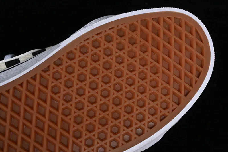 All categories Vans Vans series Vans Mid Vans China Vans Sk8-Mid black and white checkerboard mid-top casual sneakers VN0A391FQXH